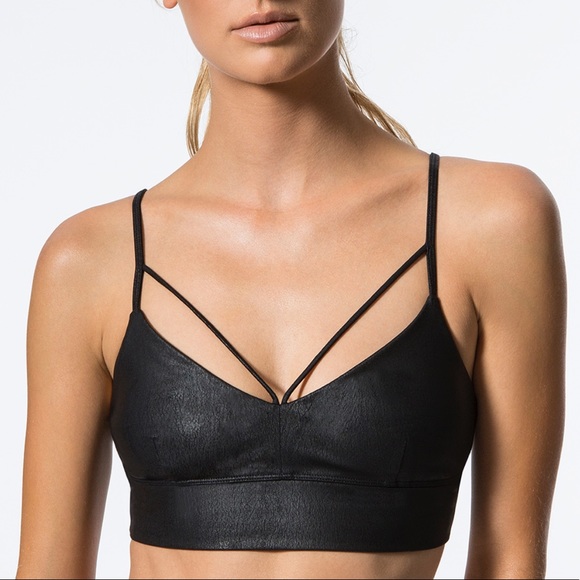 ALO Yoga Tops - Alo yoga spotlight bra
